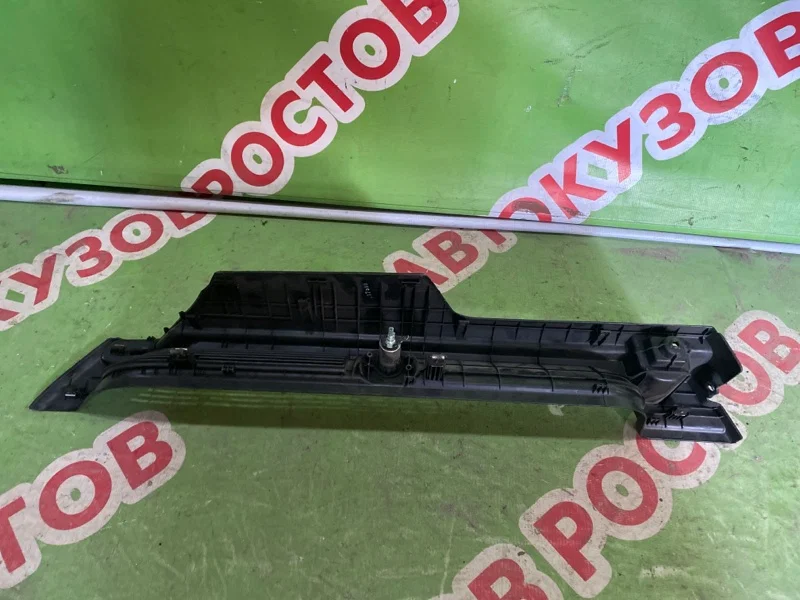 Направляющая шторки (полки) багажника правая Kia - миниатюра 3