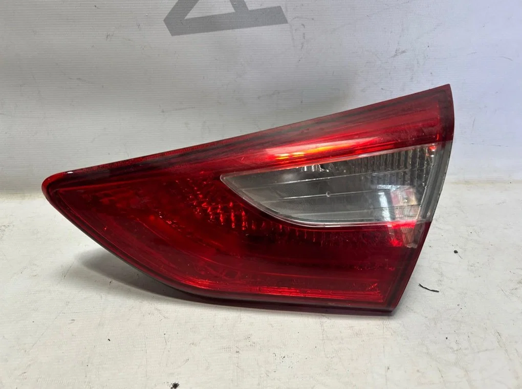 Фонарь задний правый внутренний Hyundai I30 2 GD - изображение 1