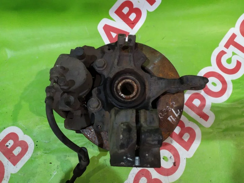 Кулак поворотный передний левый Ford Focus 3 1.6