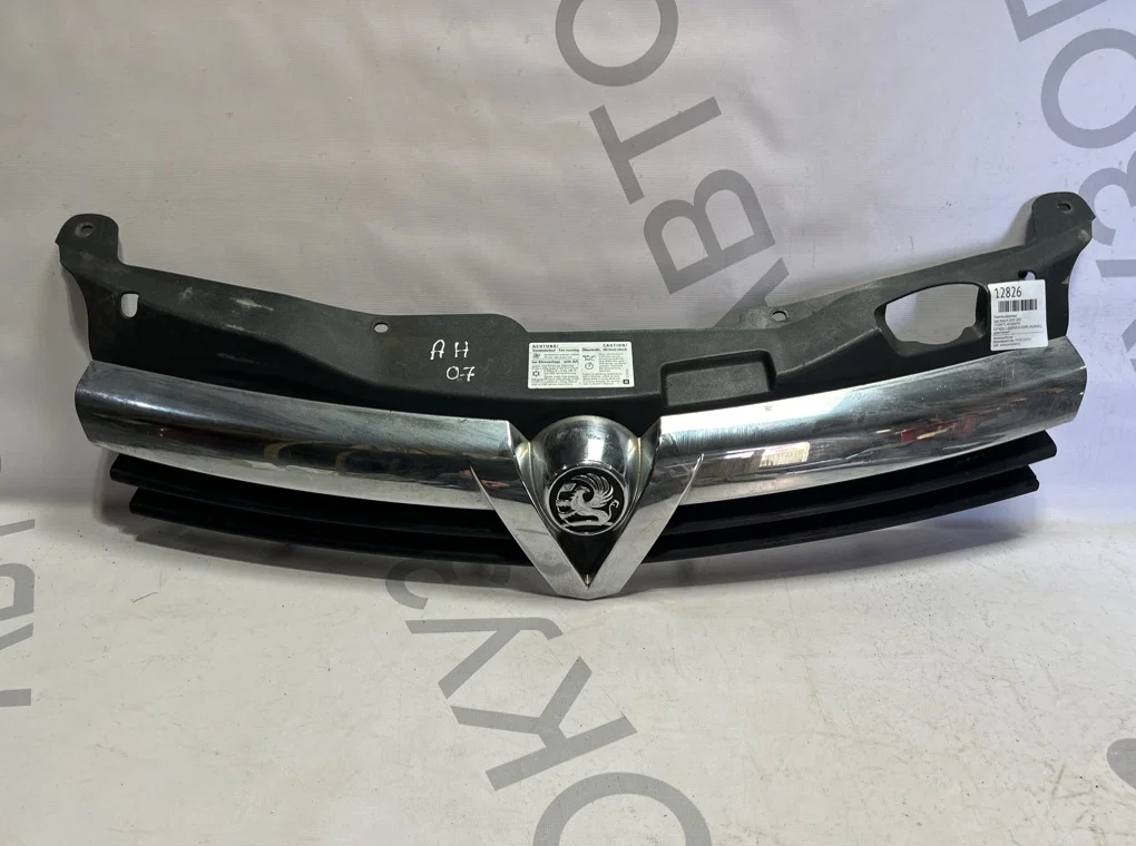 Решетка радиатора Opel Astra H 2004-2007 - миниатюра 9
