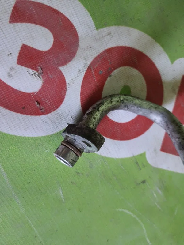 Трубка кондиционера Nissan Note E11 2006-2013 - миниатюра 3