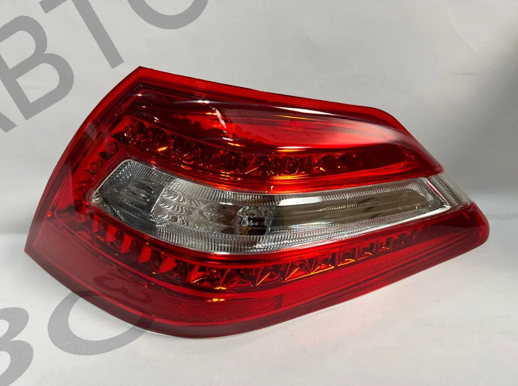 Фонарь задний правый Nissan Teana 2 J32 2008-2011