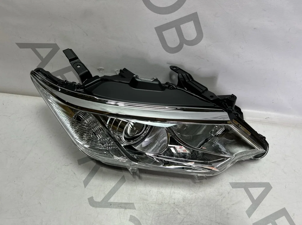 Фара правая Toyota Camry V50 V55 2014-2017 - миниатюра 2