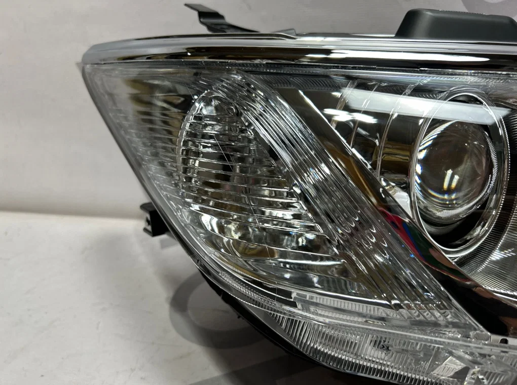 Фара правая Toyota Camry V50 V55 2014-2017 - миниатюра 3