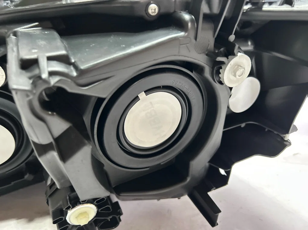 Фара правая Toyota Camry V50 V55 2014-2017 - миниатюра 8