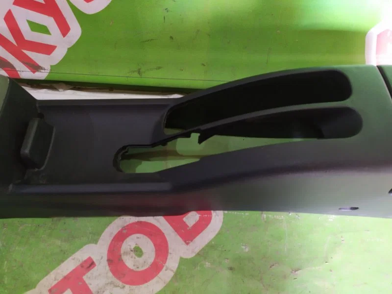Консоль между сидений Nissan Note E11 CR14DE 2009 - миниатюра 7