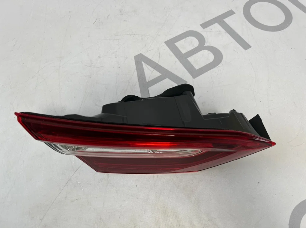 Фонарь задний левый внутренний Toyota Camry 70 LED - миниатюра 2