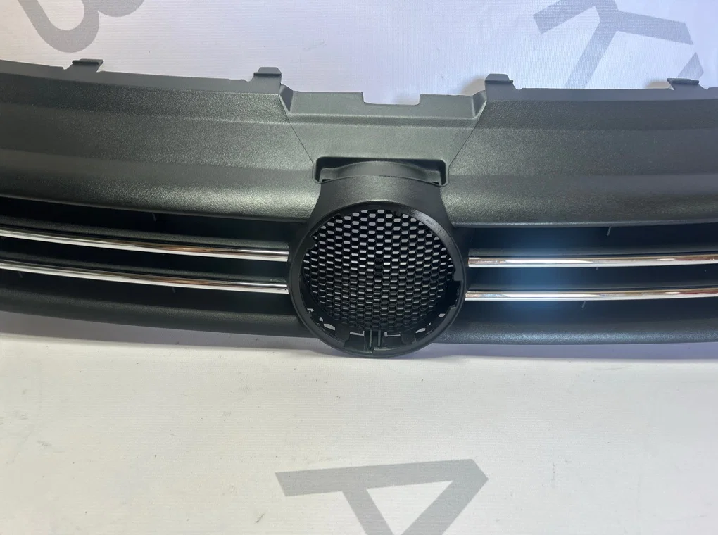 Решетка радиатора Volkswagen Polo 5 2010-2015 - миниатюра 4