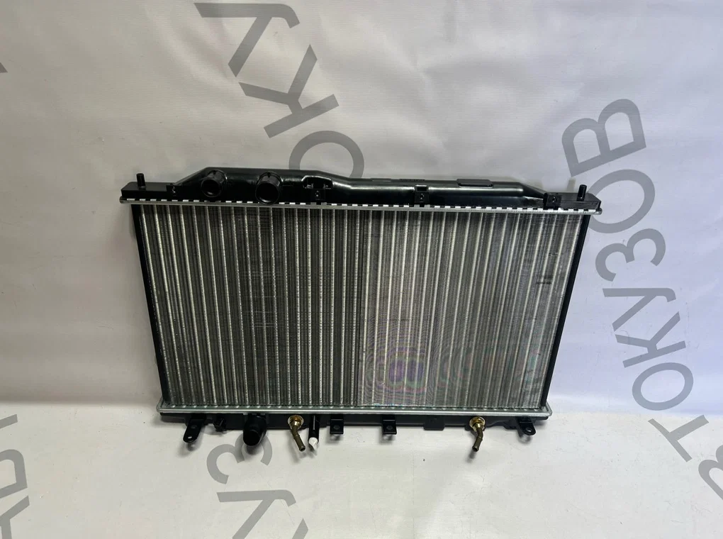Радиатор охлаждения Honda Civic 8 2006-2011 - миниатюра 2