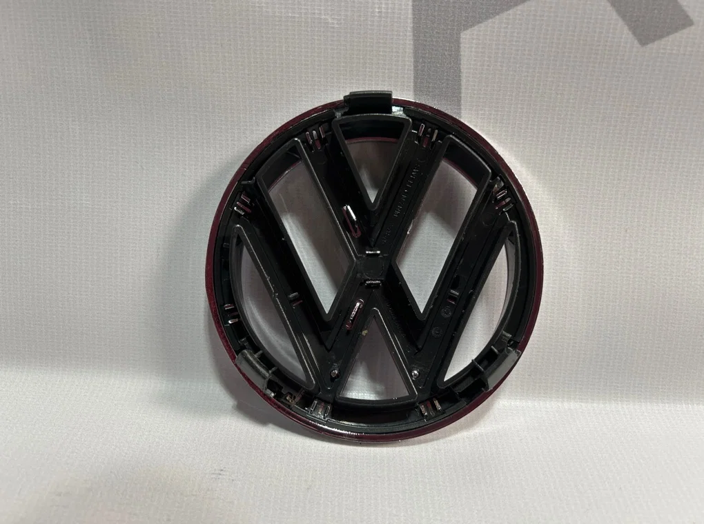 Эмблема передняя Volkswagen Polo 5 2010-2015 - миниатюра 5