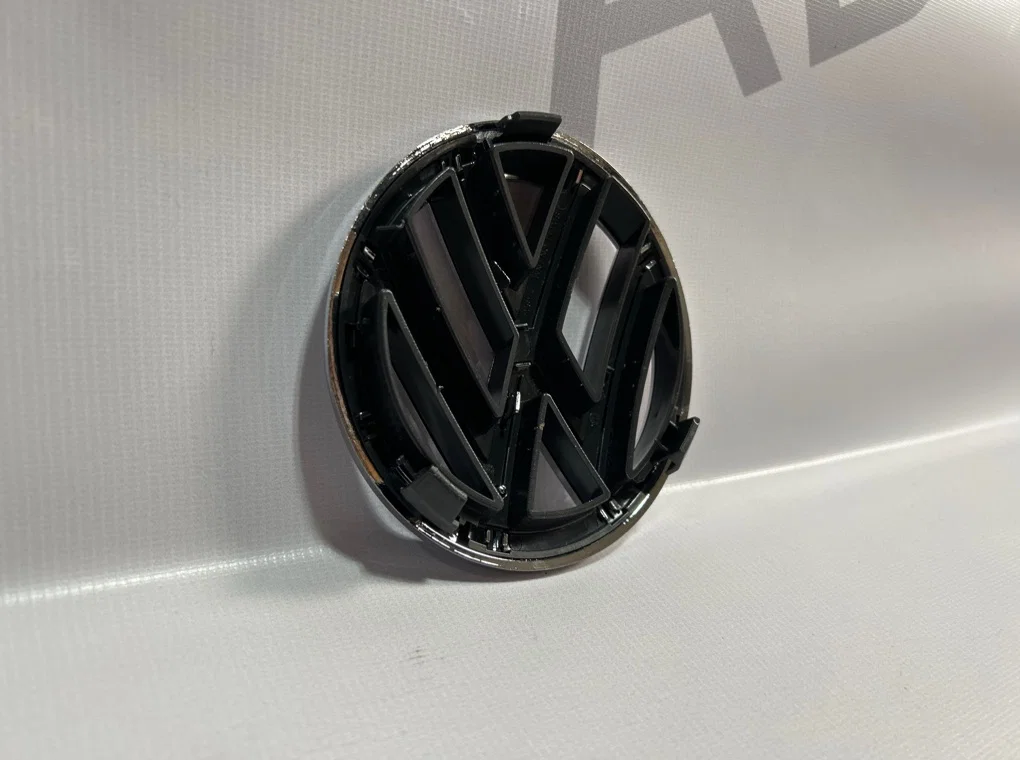 Эмблема передняя Volkswagen Polo 5 2010-2015 - миниатюра 6