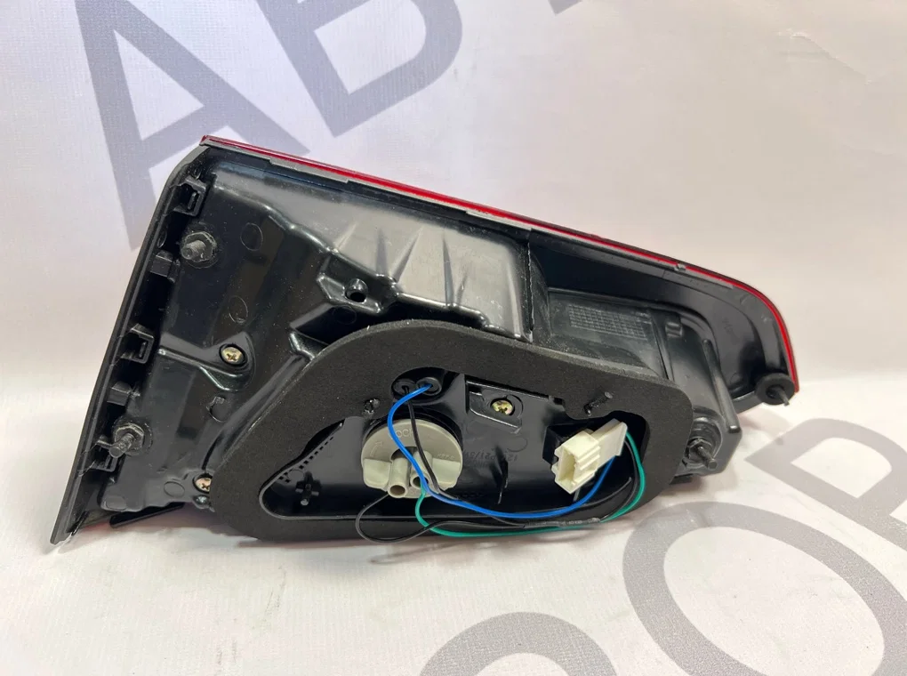 Фонарь задний левый внутренний Kia Cerato 3 - миниатюра 8
