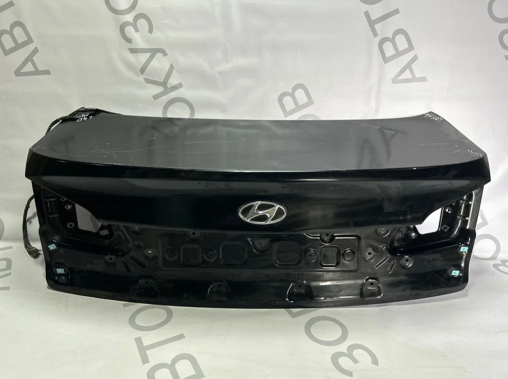 Крышка багажника Hyundai i40 1 2011-2017 - изображение 1