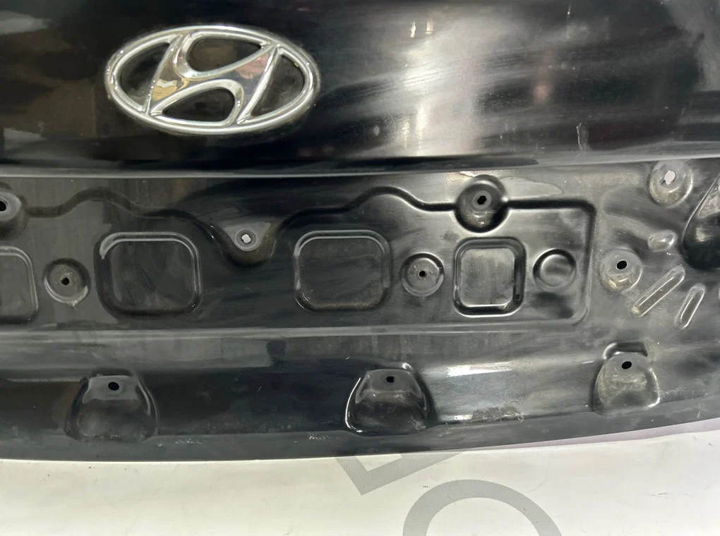Крышка багажника Hyundai i40 1 2011-2017 - миниатюра 5