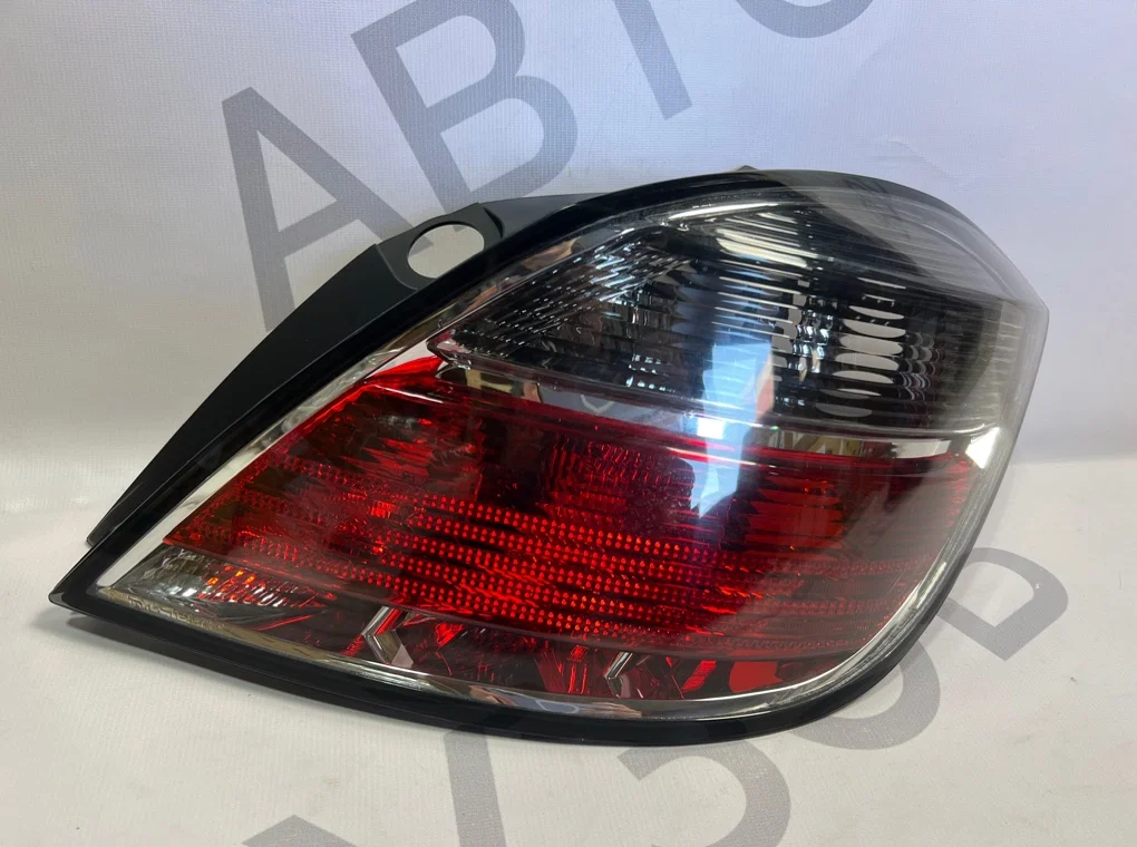 Фонарь задний правый Opel Astra H 2007-2010 - миниатюра 2