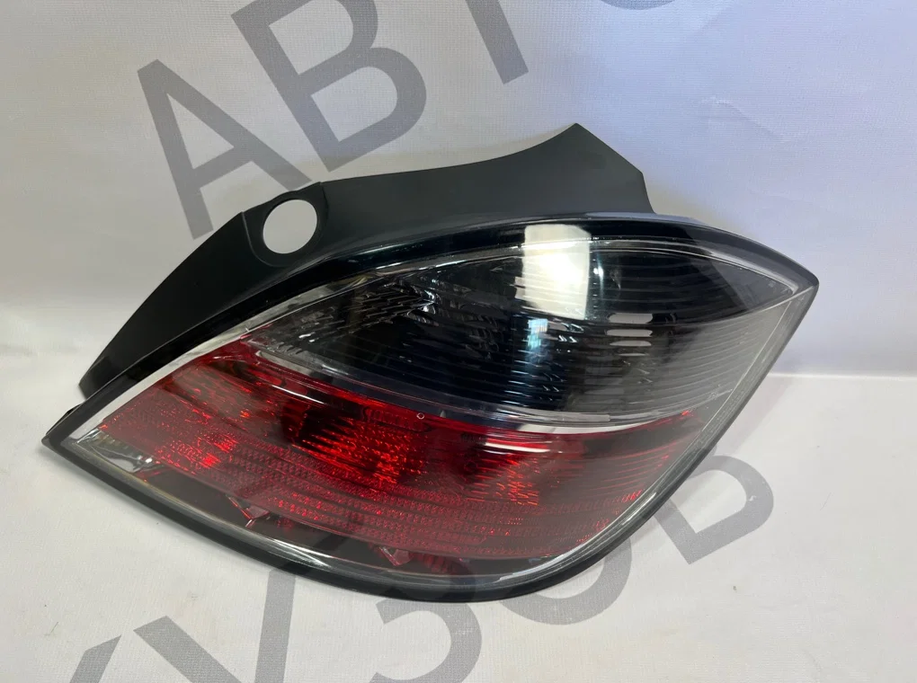 Фонарь задний правый Opel Astra H 2007-2010 - миниатюра 4