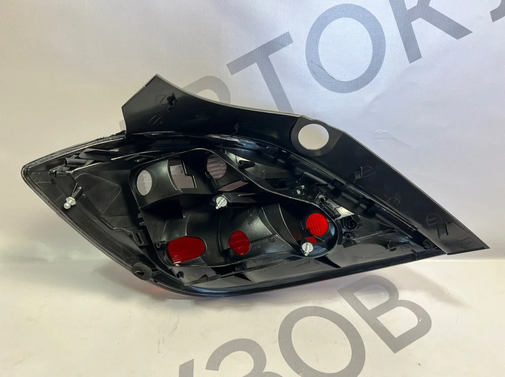 Фонарь задний правый Opel Astra H 2007-2010 - миниатюра 6