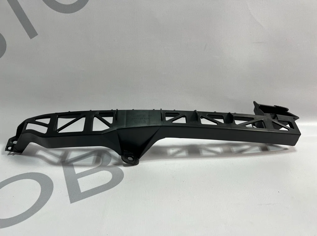 Кронштейн фары правый Mazda 3 BK 2003-2009 - миниатюра 2