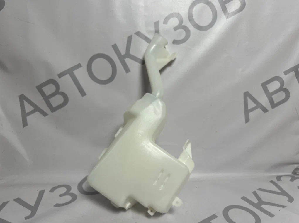 Бачок омывателя лобового стекла Honda Accord 8