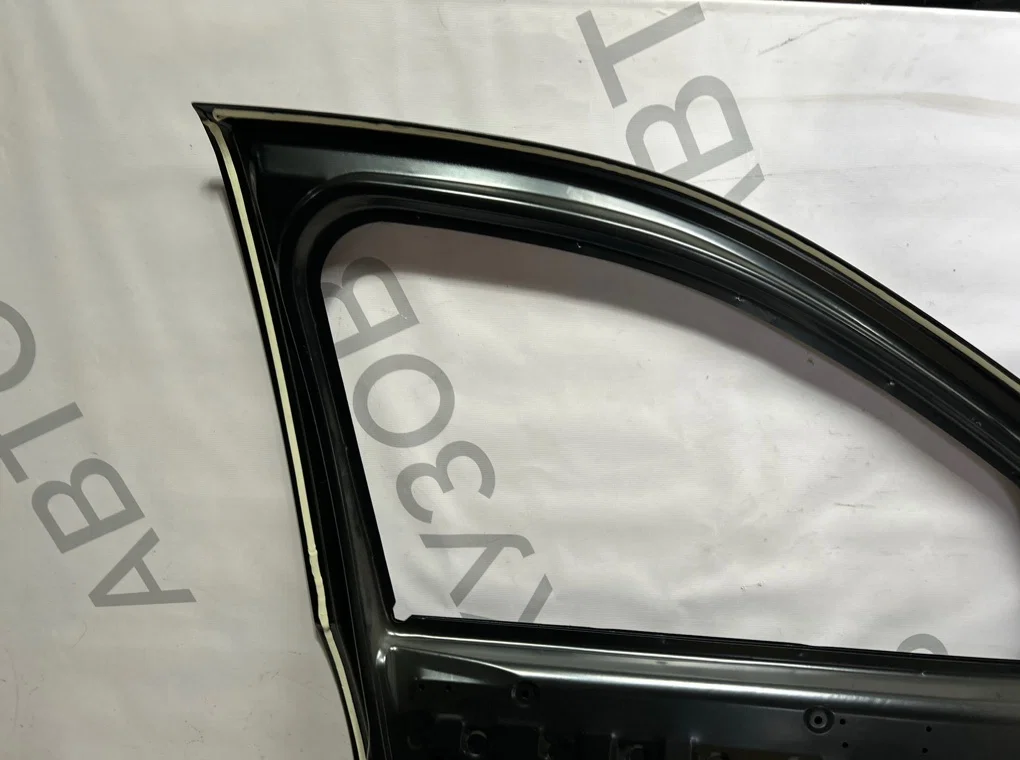 Дверь передняя левая Renault Duster 1 2010-2021 - миниатюра 10