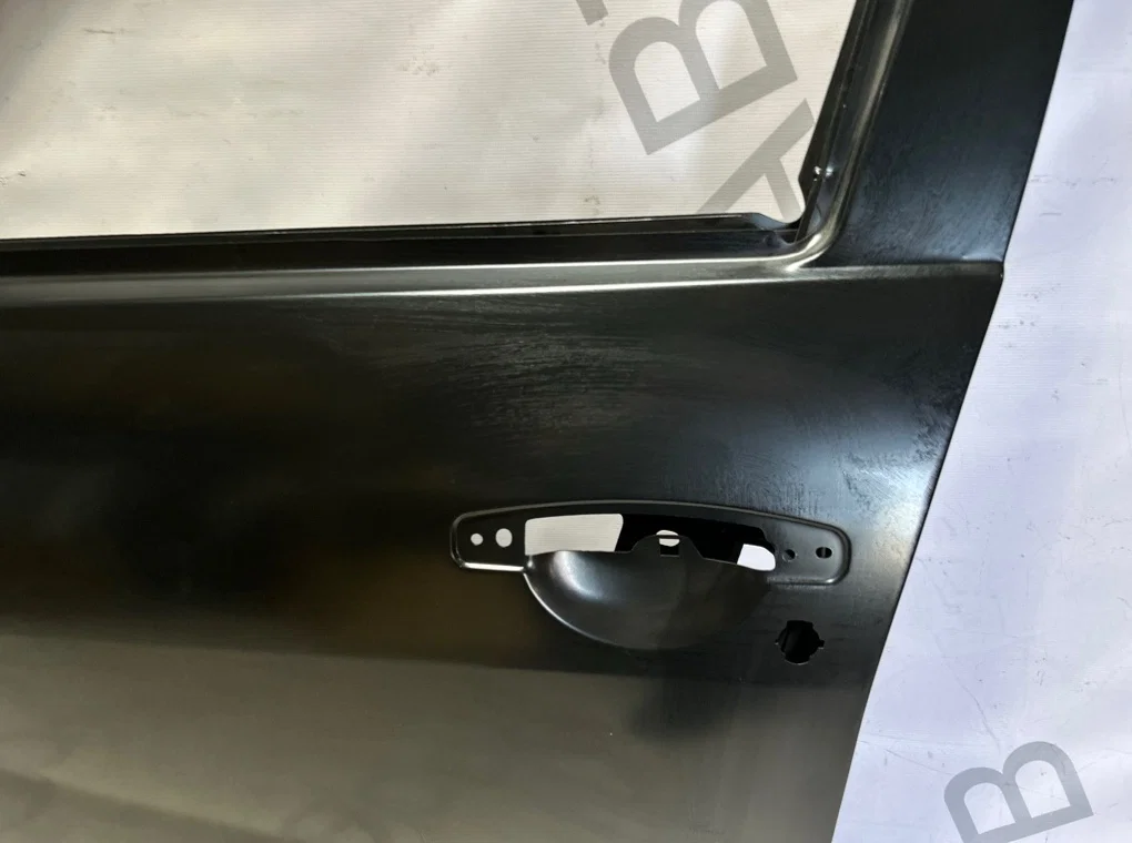 Дверь передняя левая Renault Duster 1 2010-2021 - миниатюра 3