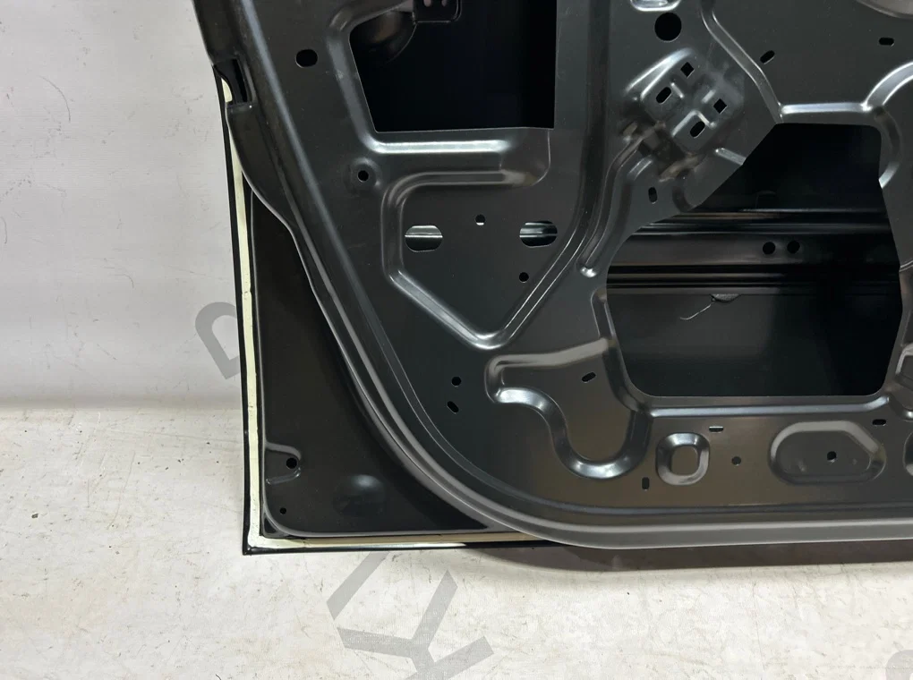 Дверь передняя левая Renault Duster 1 2010-2021 - миниатюра 7