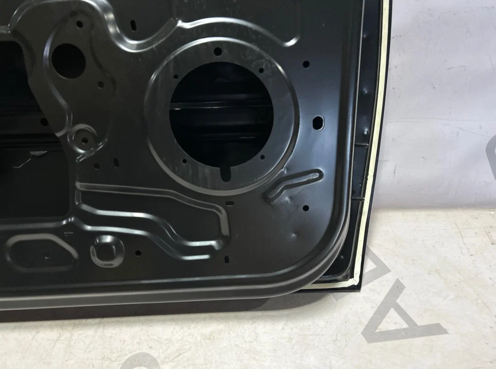 Дверь передняя левая Renault Duster 1 2010-2021 - миниатюра 8