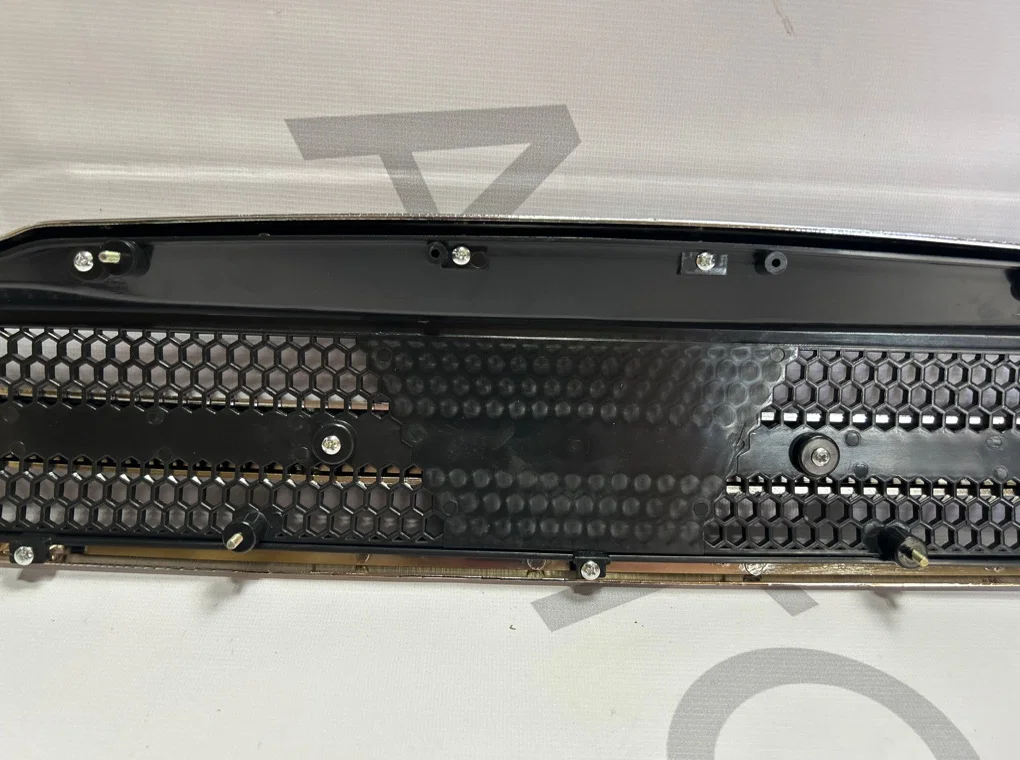 Решетка радиатора Chevrolet Lanos 1 1997-2009 - миниатюра 7