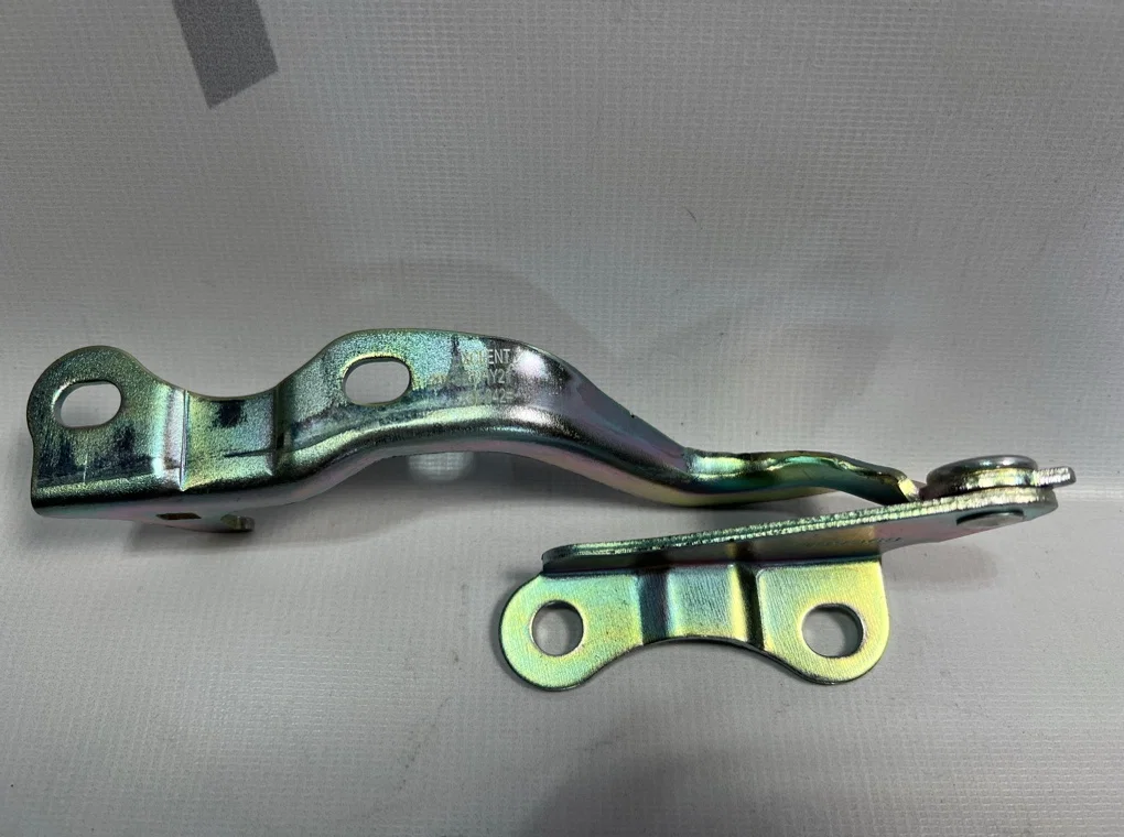 Петля капота правая Chevrolet Lacetti 2004-2013 - миниатюра 2
