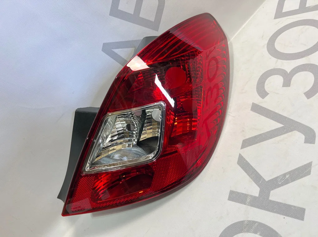 Фонарь задний правый Opel Corsa D 2006 - 2010