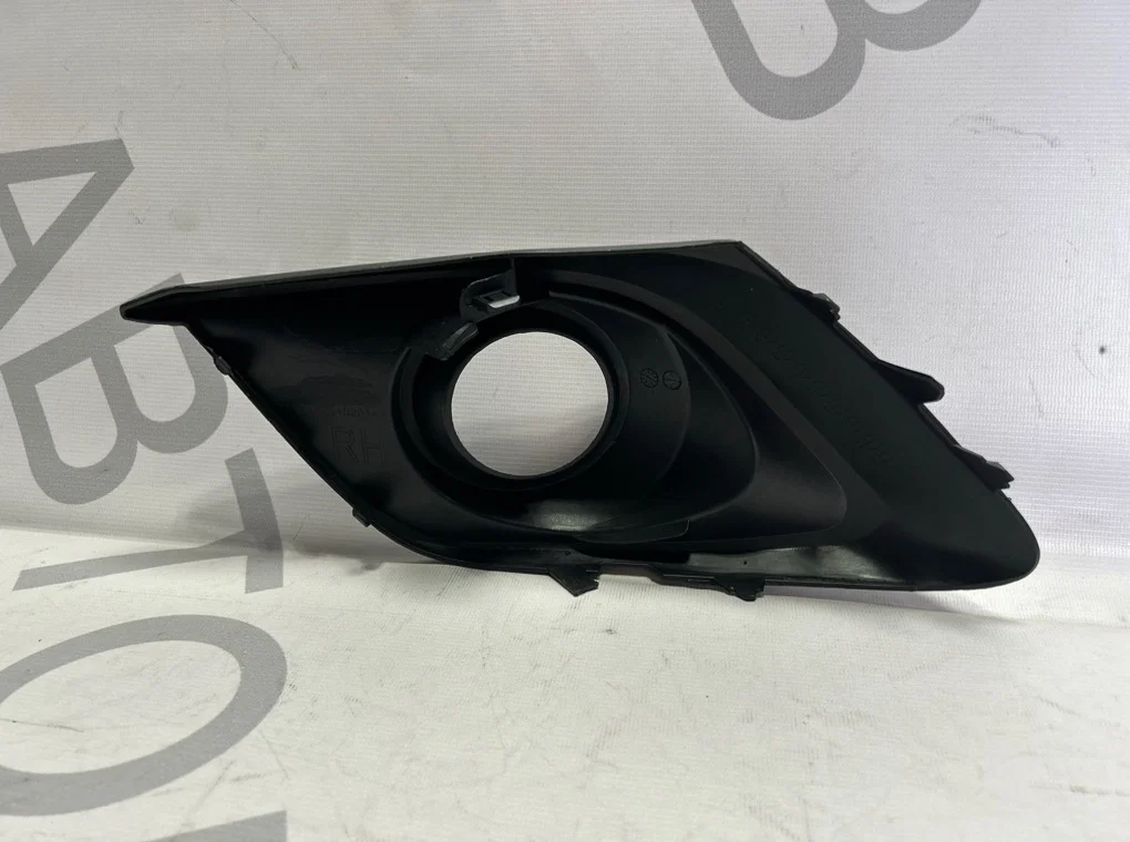 Рамка противотуманной фары правой Mazda 3 BM - миниатюра 5