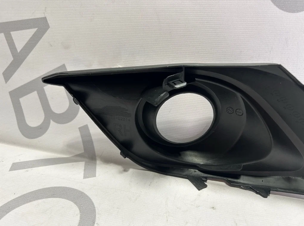 Рамка противотуманной фары правой Mazda 3 BM - миниатюра 7