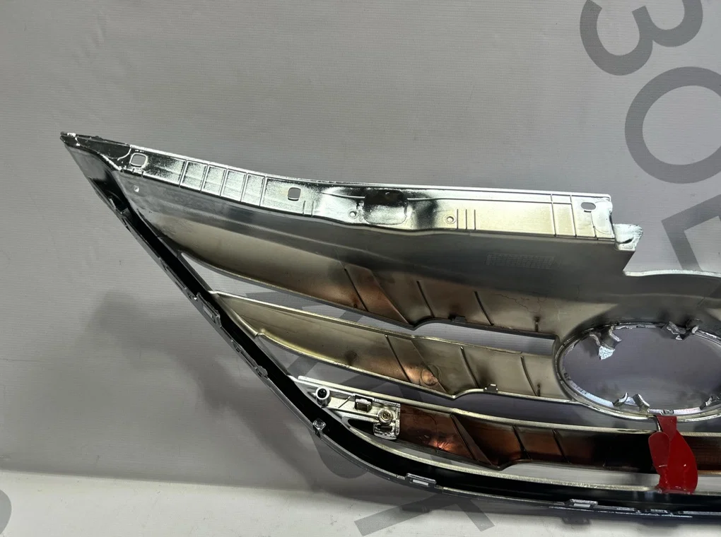 Решетка радиатора Hyundai Sonata 6 2009-2014 - миниатюра 7
