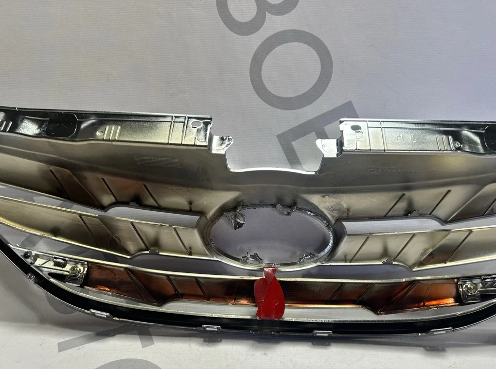 Решетка радиатора Hyundai Sonata 6 2009-2014 - миниатюра 8