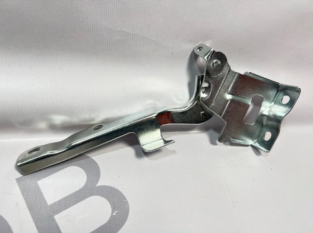 Петля капота левая Hyundai ix35 / Tucson 2010-2015 - миниатюра 2