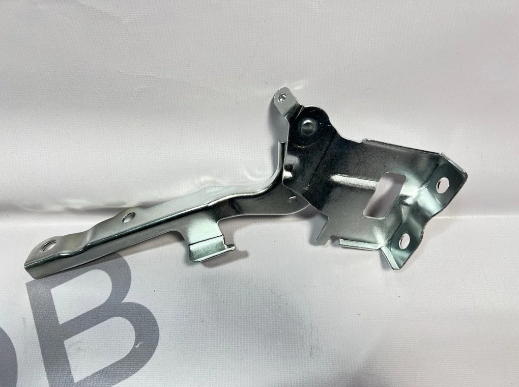 Петля капота левая Hyundai ix35 / Tucson 2010-2015 - миниатюра 4