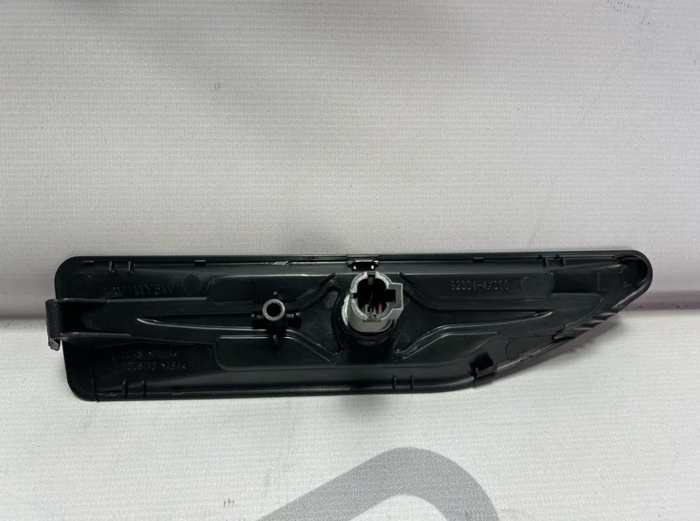 Повторитель поворота левый kia Rio 3 2010-2017 - миниатюра 6