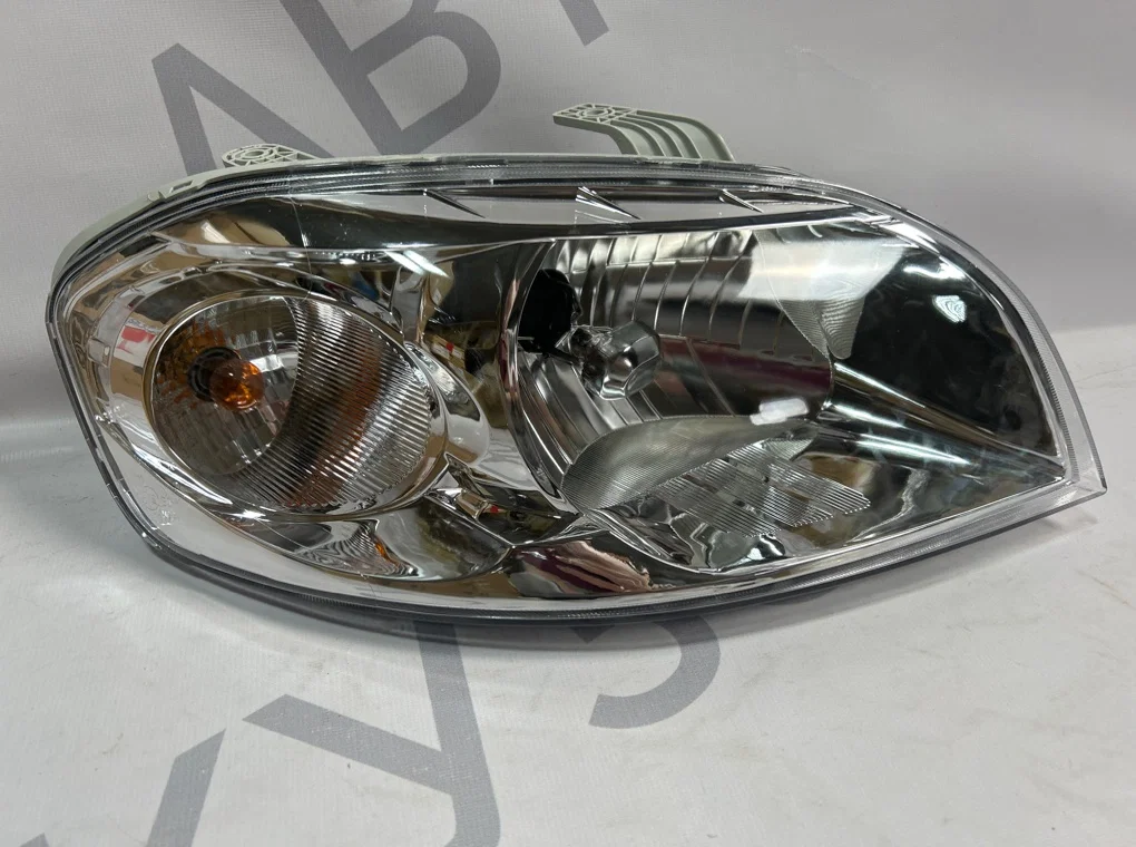 Фара правая Chevrolet Aveo T250 2006-2011 - миниатюра 3