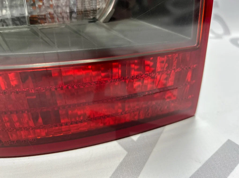 Фонарь задний левый Land Rover Freelander 2 - миниатюра 5