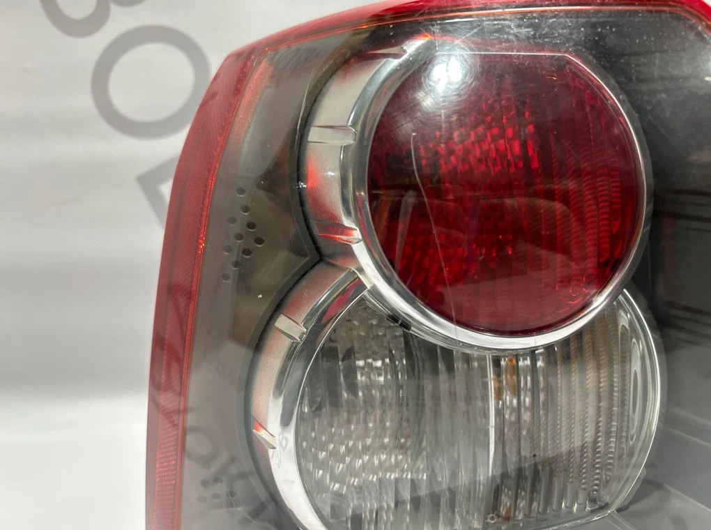 Фонарь задний левый Land Rover Freelander 2 - миниатюра 6