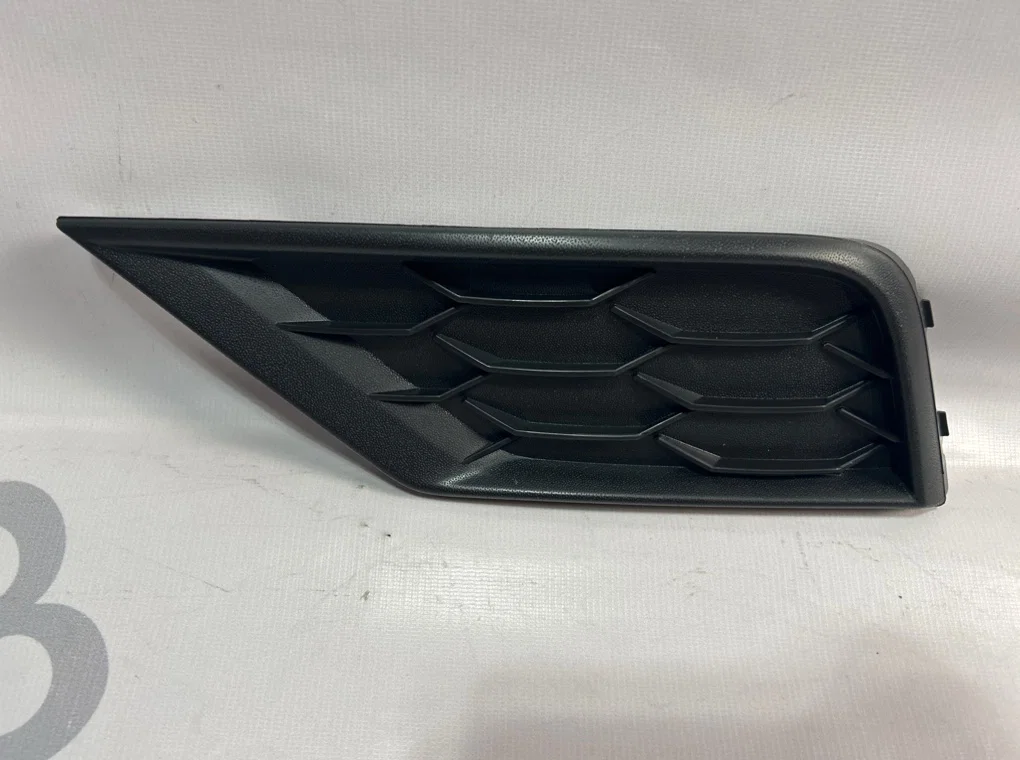 Решетка в бампер левая Volkswagen Tiguan 2 - миниатюра 2