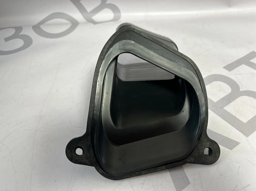 Воздуховод Chevrolet Cruze J300 2009-2015 - миниатюра 5