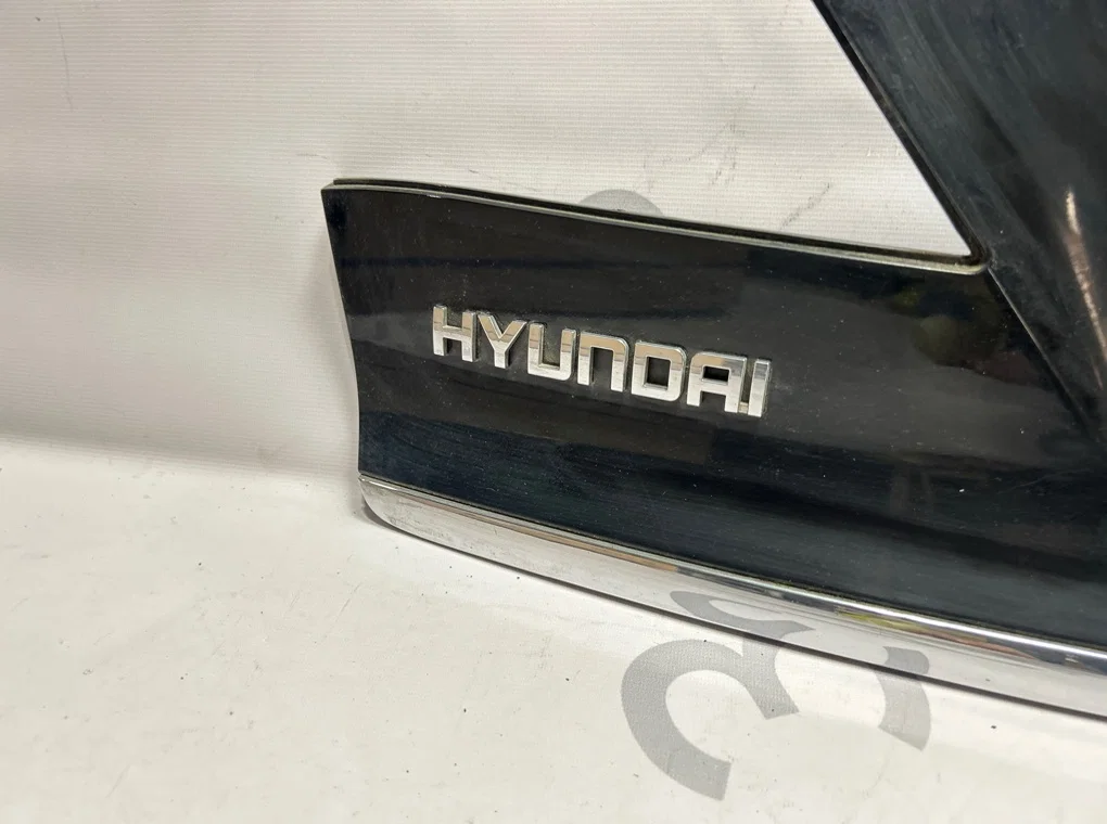 Накладка крышки/двери багажника Hyundai i40 1 - миниатюра 2