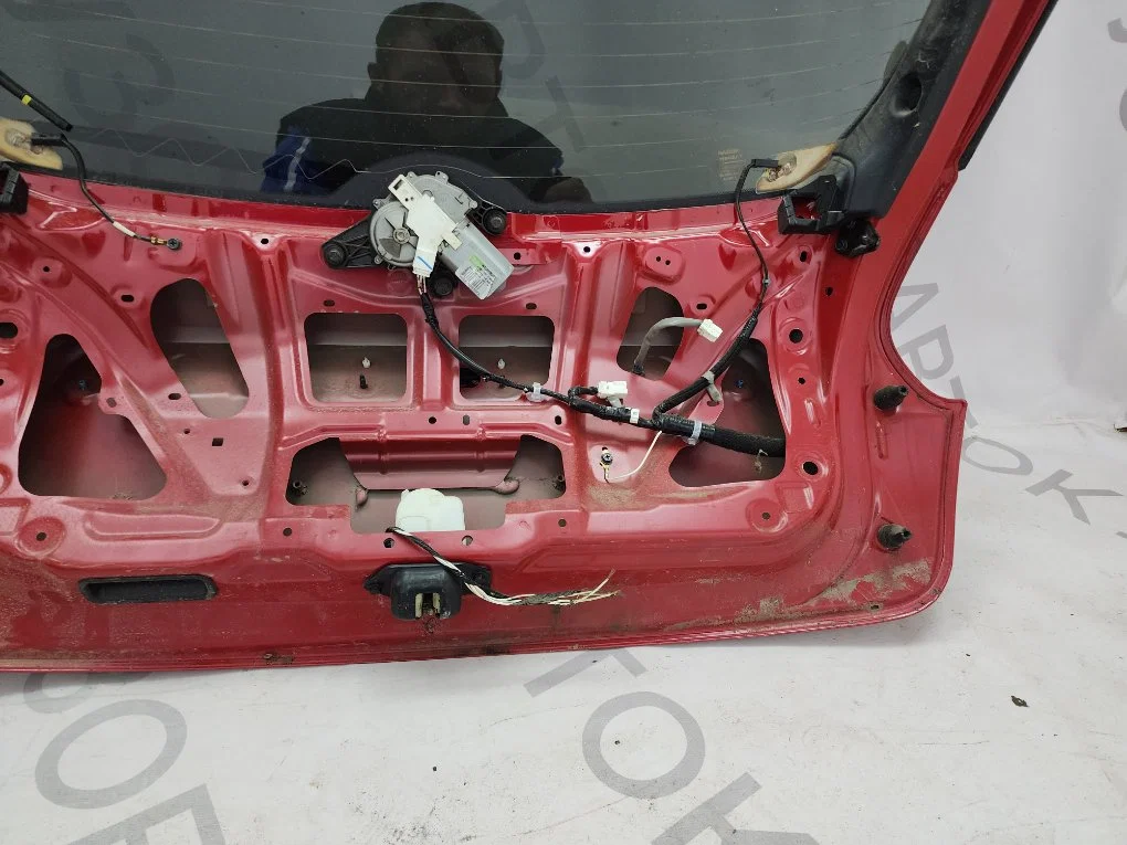 Крышка/дверь багажника Nissan Juke F15 2011-2019 - миниатюра 7