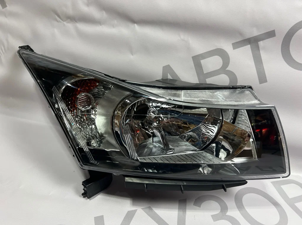 Фара правая Chevrolet Cruze J300 2009-2013 - миниатюра 4
