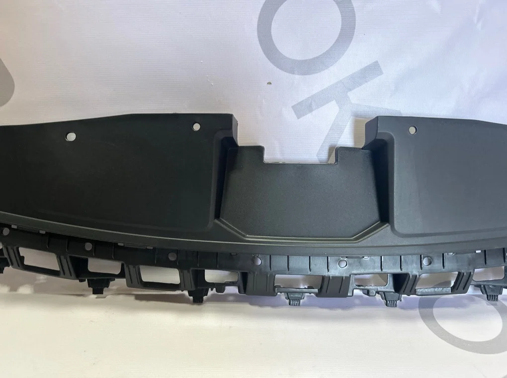 Кожух замка капота Hyundai Elantra 6 2016-2018 - миниатюра 3