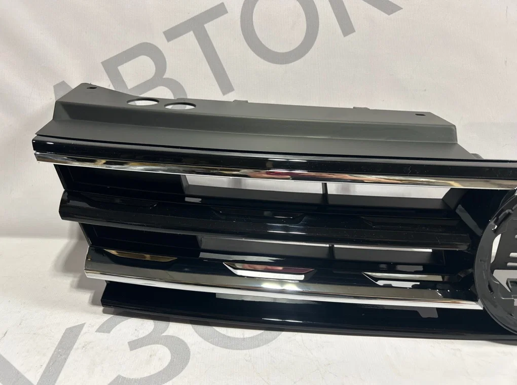 Решетка радиатора Volkswagen Tiguan 2 2016-2020 - миниатюра 3