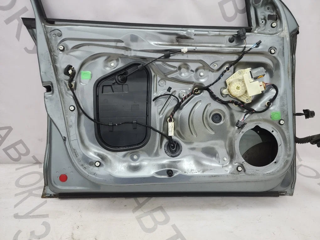 Дверь передняя левая Skoda Rapid 1 2013-2020 - миниатюра 10