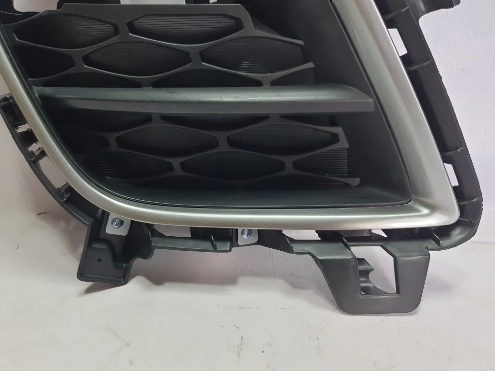 Рамка противотуманной фары правой Mazda CX-7 1 - миниатюра 3