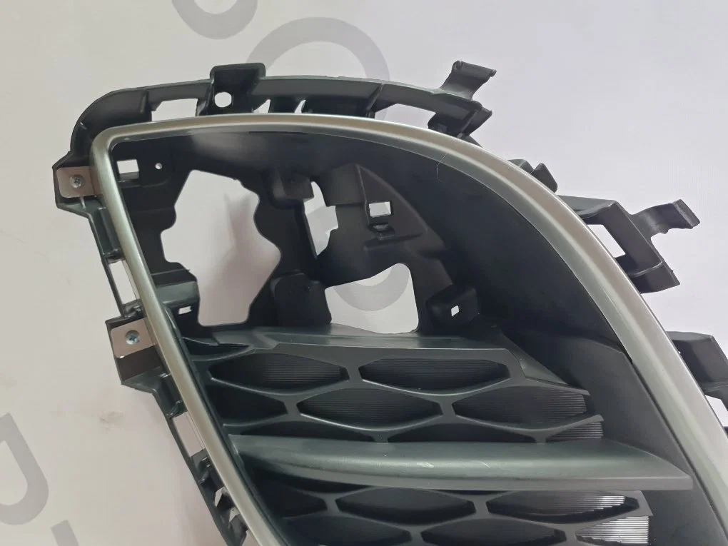 Рамка противотуманной фары правой Mazda CX-7 1 - миниатюра 4